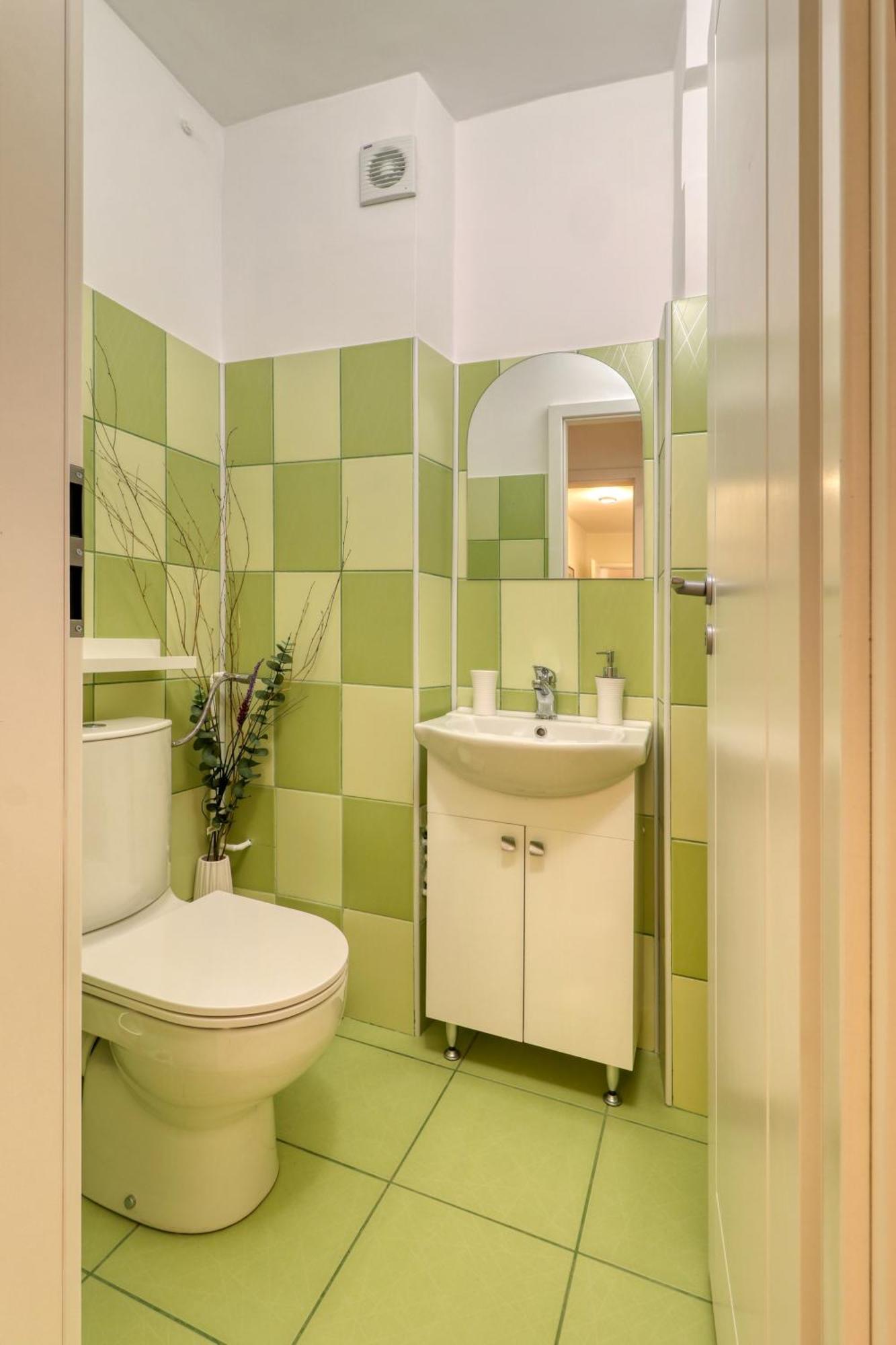 Quito Apartment - Stylish & Quiet بوخارست المظهر الخارجي الصورة
