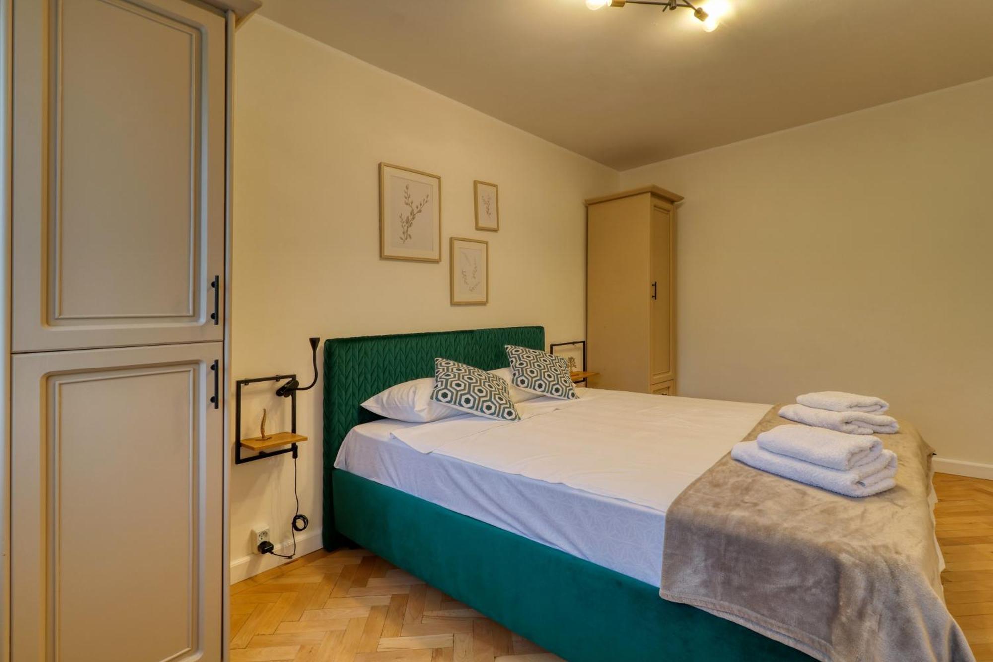 Quito Apartment - Stylish & Quiet بوخارست المظهر الخارجي الصورة