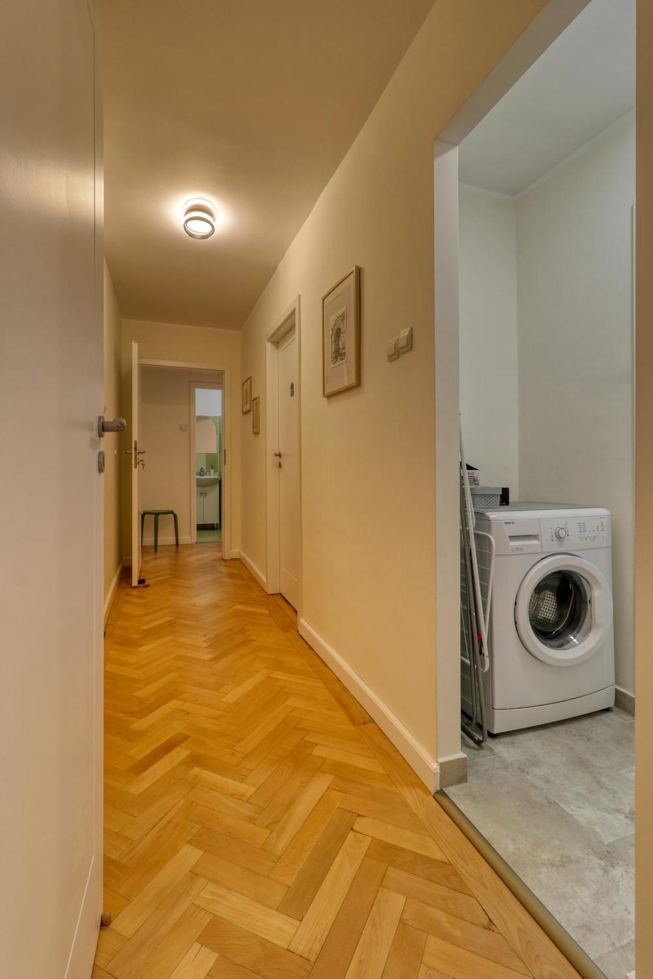 Quito Apartment - Stylish & Quiet بوخارست المظهر الخارجي الصورة